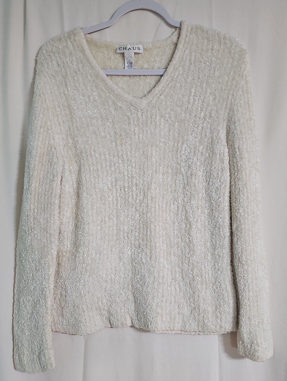 Chaus Women's Cream V-Neck Cozy Sweater